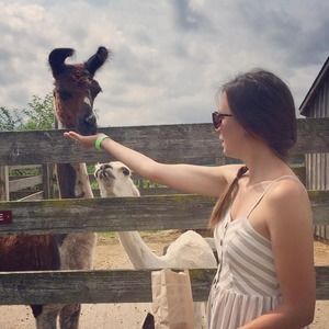 Meet your Posher, Julie